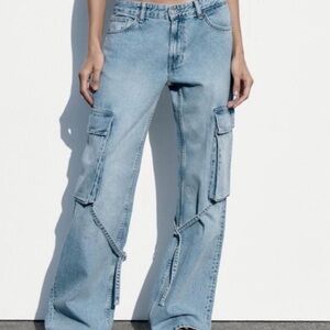 Zara Women's Light Blue Cargo Jeans